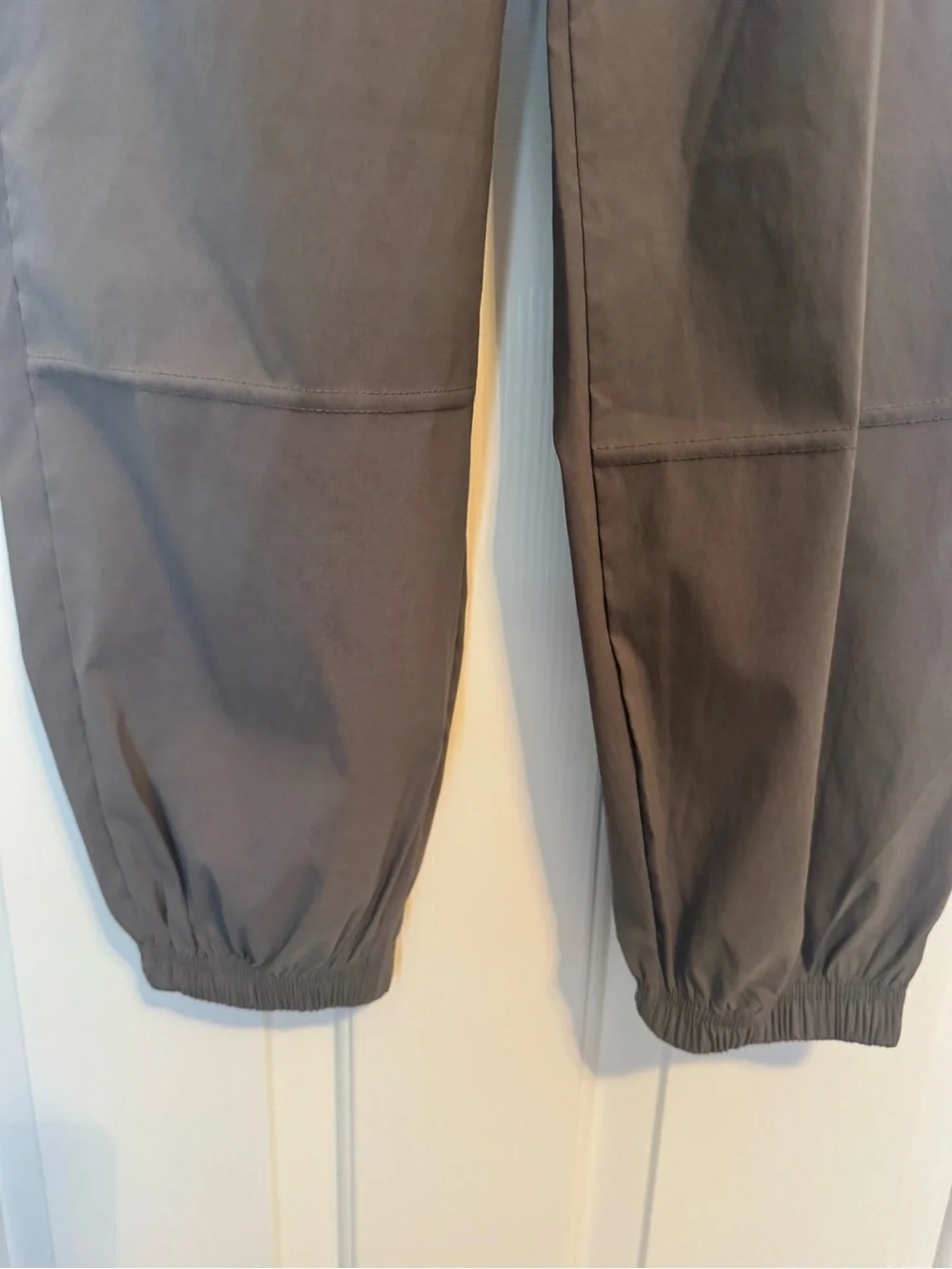Snowflake Women’s Cargo Jogger Pants Gray Medium/Large